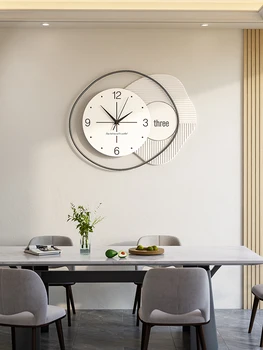 Часы часы для гостиной настенные часы современная минималистичная атмосфера столовой 2023 новые креативные онлайн настенные часы знаменитостей.