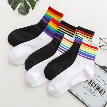 ЛГБТ Полосатая Модная Корейская уличная одежда, женские Радужные носки, Теплые Забавные Карамельные Белые Черные Короткие зимние хлопковые спортивные носки
